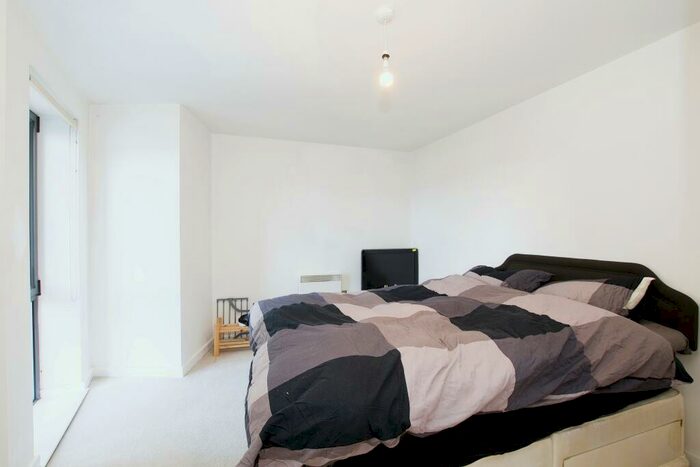 2 Bedroom Flat For Sale In Baltic Quay, Gateshead, NE8