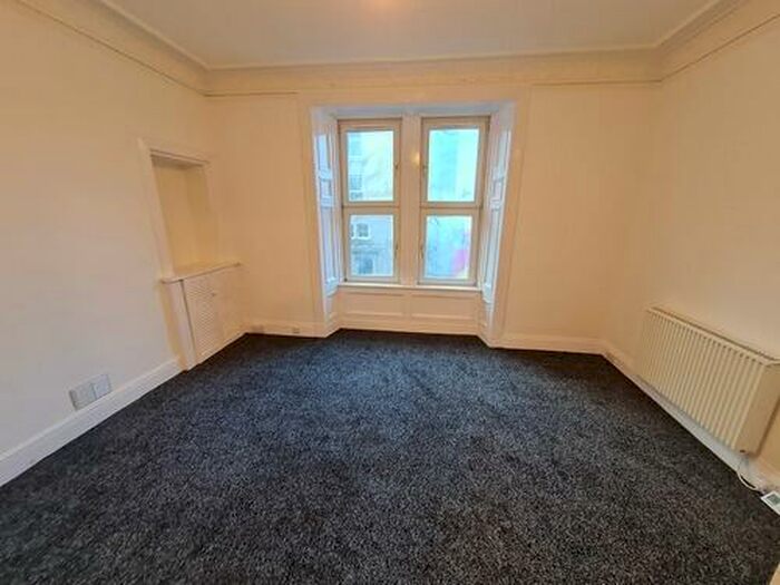 1 Bedroom Flat To Rent In Strathmartine Road, Dundee, DD3