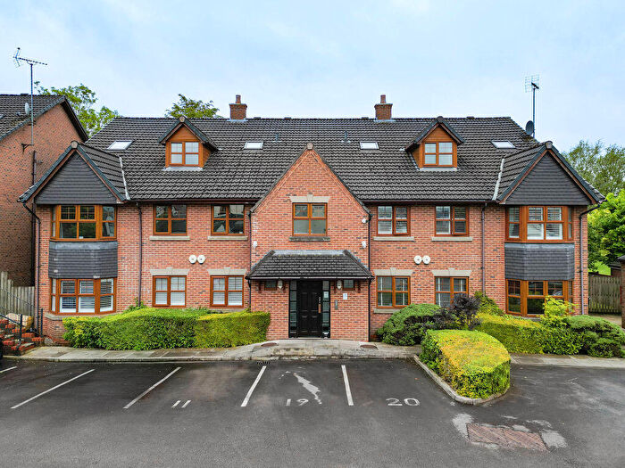 2 Bedroom Flat For Sale In Broad View Court, Broad Lane, Rochdale, OL16