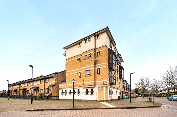 2 Bedroom Flat To Rent In West Lodge, Britannia Gate, London, E16
