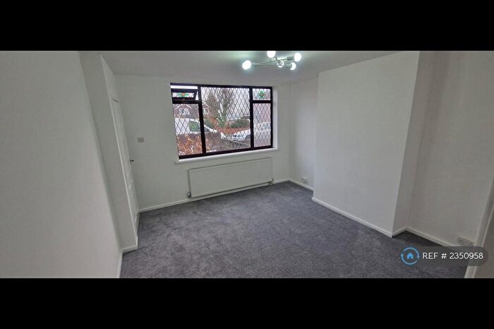 3 Bedroom Terraced House To Rent In Dragon Road, Leeds, LS12