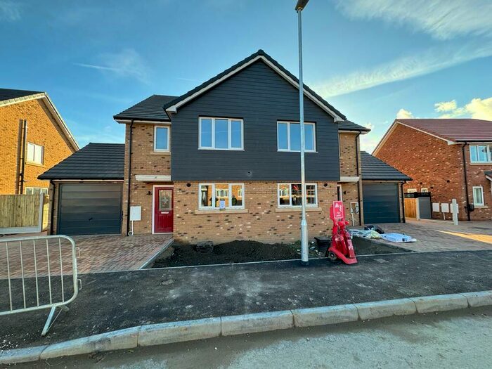 3 Bedroom Semi-Detached House To Rent In St Stephens Park Road, Ramsgate, CT12