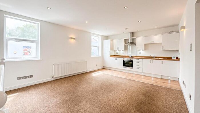 2 Bedroom Flat To Rent In North Street, Bedminster, BS3