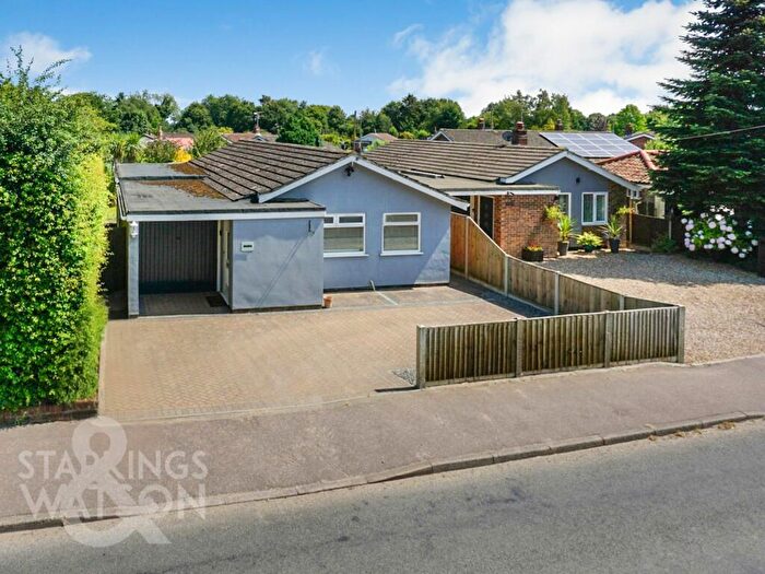 3 Bedroom Detached Bungalow For Sale In Woodbastwick Road, Blofield Heath, Norwich, NR13