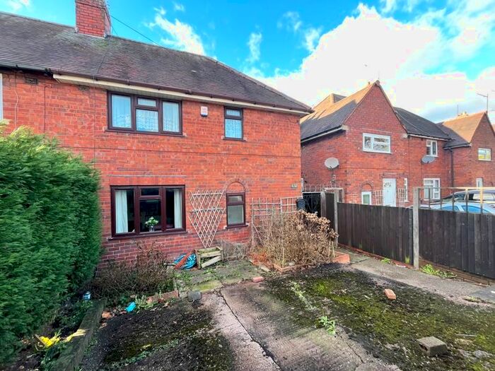 Houses for sale & to rent in DY5 4TN, Smithy Lane, Brockmoor And