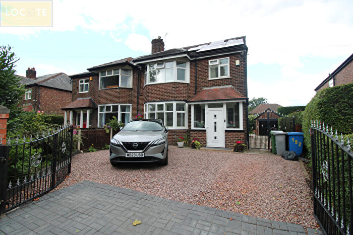 6 Bedroom Semi Detached House For Sale In Urmston Lane, Stretford, M32