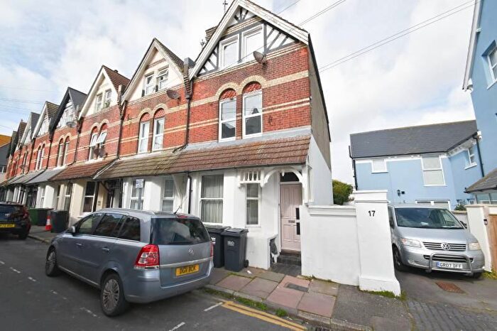 2 Bedroom Flat To Rent In Hyde Road, Eastbourne, East Sussex, BN21