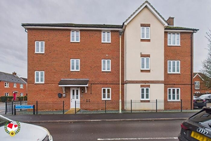 2 Bedroom Flat To Rent In Mount Pleasant, Kingsway, GL2