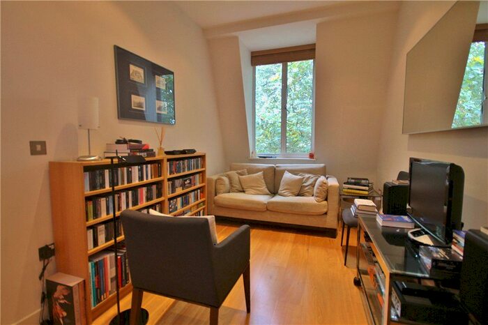1 Bedroom Flat To Rent In Chiswick High Road, Chiswick, London, W4