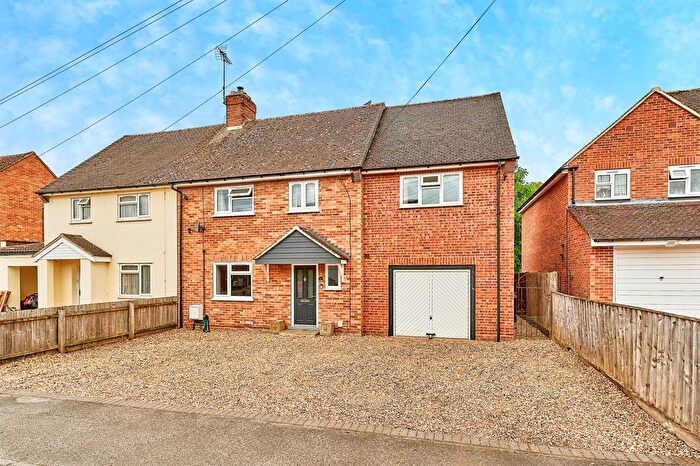 4 Bedroom Semi-Detached House For Sale In Rivey Way, Linton, Cambridge, CB21