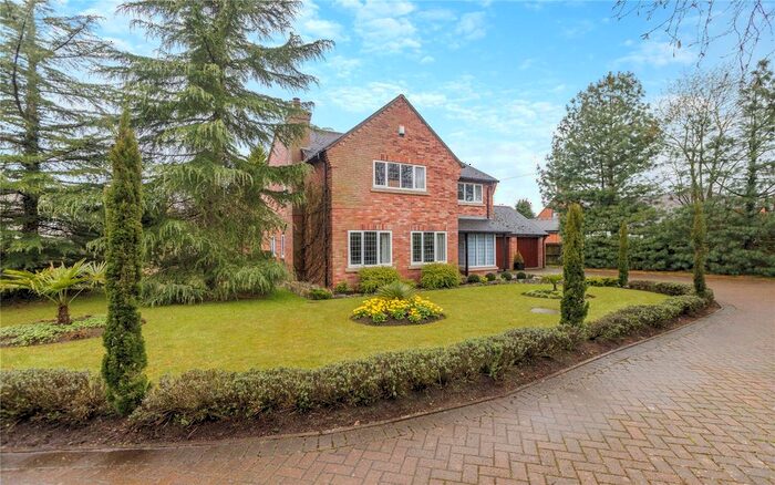 4 Bedroom Detached House For Sale In Knutsford Road, Cranage, Cheshire, CW4