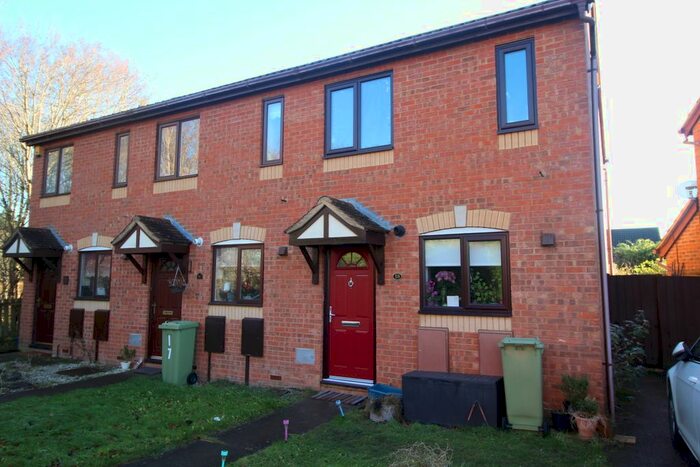 2 Bedroom Property To Rent In Braford Gardens, Shenley Brook End, MK5