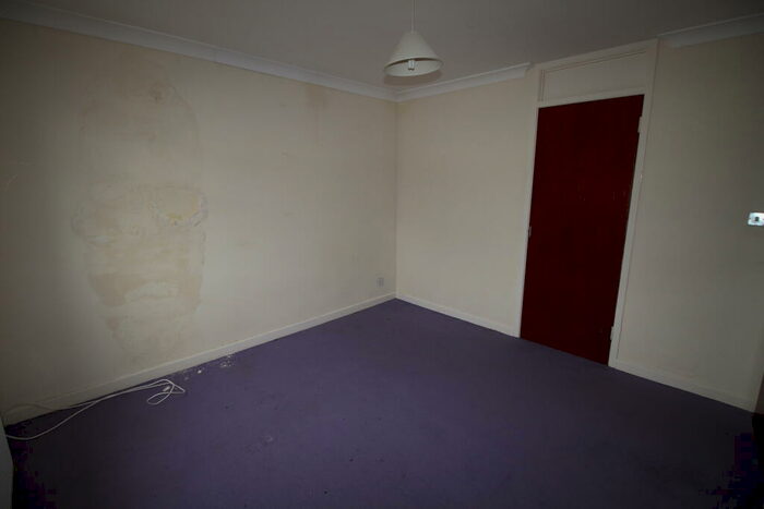 2 Bedroom Terraced House For Sale In Davarr Place, Falkirk, FK1