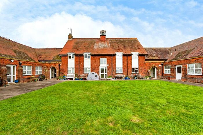 1 Bedroom Flat For Sale In Gorringe Avenue, Dartford, Kent, DA4