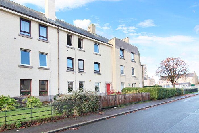 1 Bedroom Flat For Sale In / Loaning Crescent, Craigentinny, Edinburgh, EH7