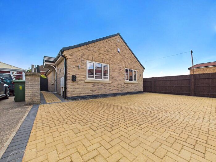 3 Bedroom Detached Bungalow For Sale In Ayres Grove, Whittlesey, PE7
