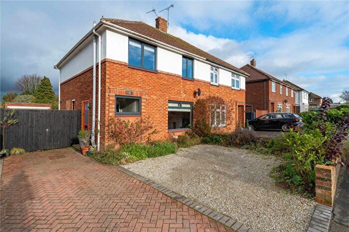 3 Bedroom Semi Detached House For Sale In Anglesey Avenue, Loose, Maidstone, Kent, ME15