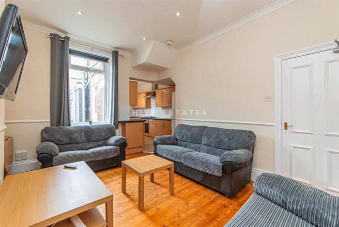 5 Bedroom Terraced House To Rent In Cardigan Terrace, Heaton, Newcastle Upon Tyne, NE6