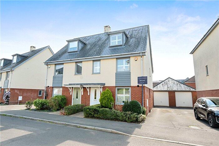 4 Bedroom Semi-Detached House For Sale In Freemantle Road, Romsey, Hampshire, SO51