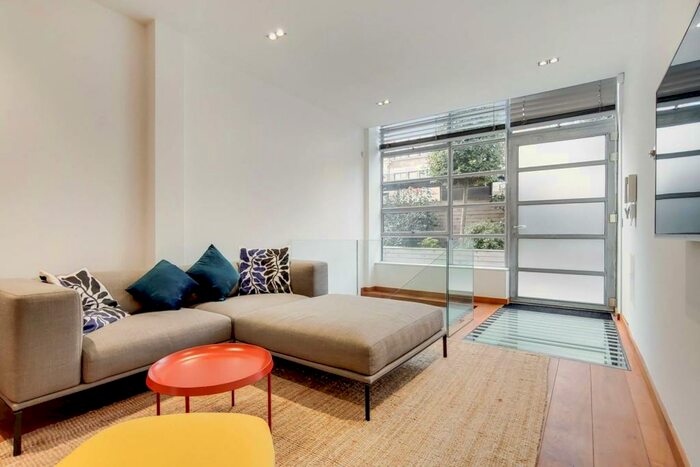 2 Bedroom Flat To Rent In Bayham Street, Camden, London, NW1