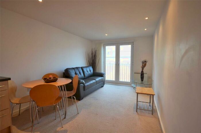2 Bedroom Apartment To Rent In Gilbert House, Elmira Way, Salford, M5