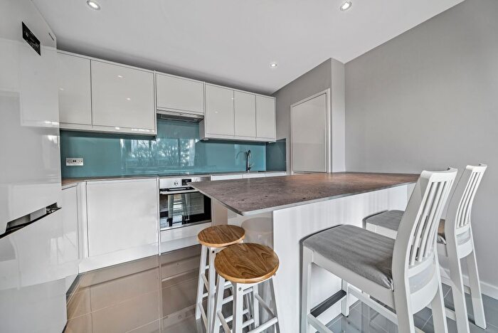 1 Bedroom Flat To Rent In Claudia Place, London, SW19