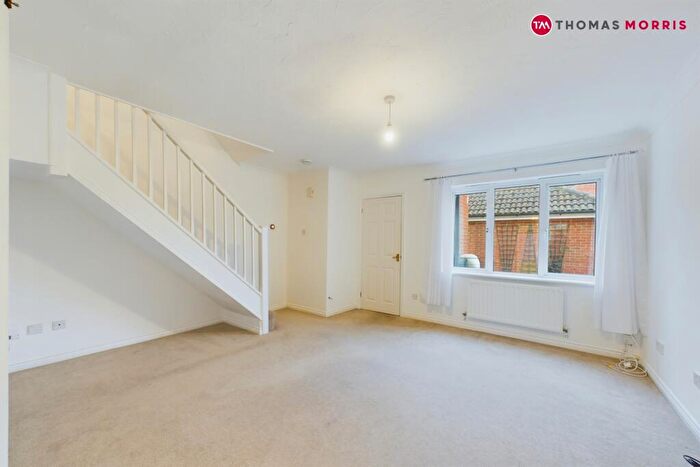 3 Bedroom End Of Terrace House To Rent In Fennel Drive, Biggleswade, Bedfordshire, SG18