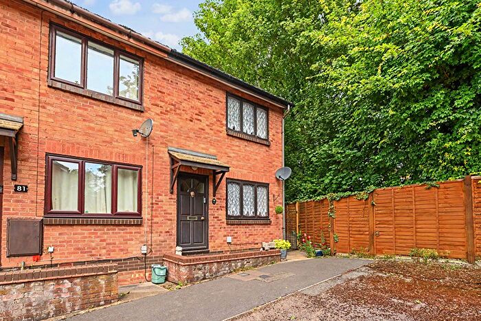 2 Bedroom End Of Terrace House For Sale In Hunters Oak, Hemel Hempstead, HP2