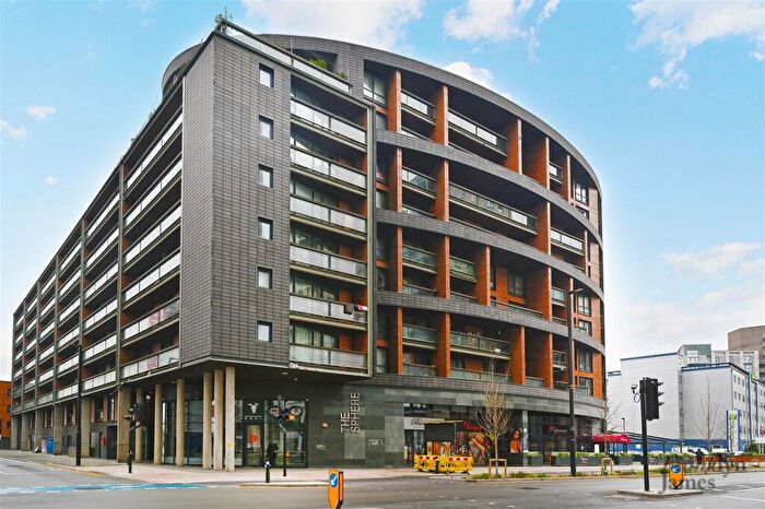 1 Bedroom Apartment For Sale In Hallsville Road, London, E16