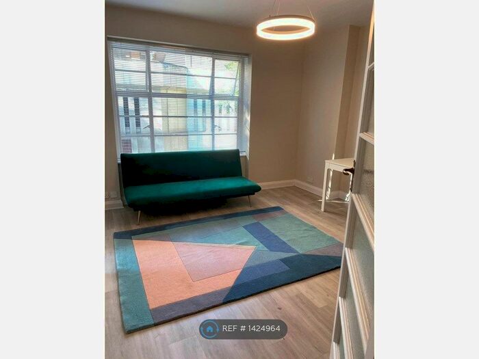 1 Bedroom Flat To Rent In Vandon Court, London, SW1H
