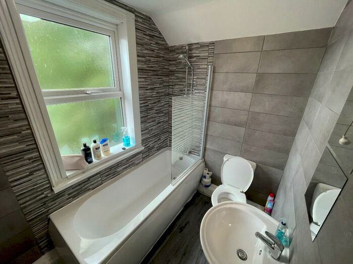 4 Bedroom End Of Terrace House To Rent In Ward Street, Derby, DE22