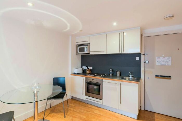 1 Bedroom Flat To Rent In Sloane Avenue, Chelsea, London, SW3