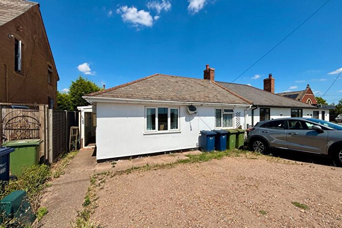 2 Bedroom Semi-Detached Bungalow For Sale In Peterborough Road, Whittlesey, PE7