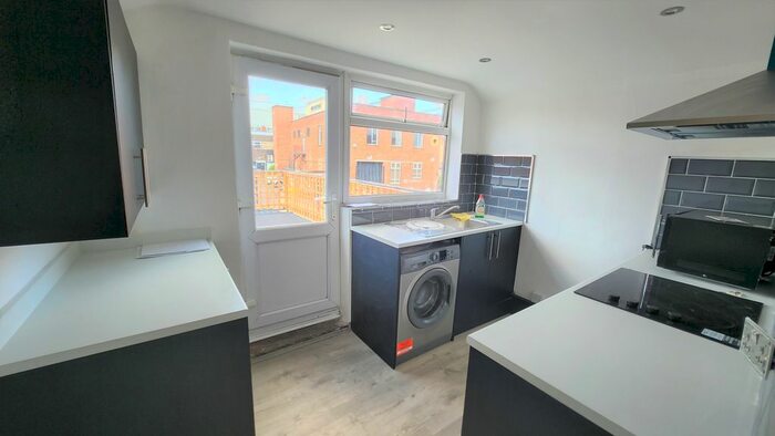 1 Bedroom Flat To Rent In Herschel Street, Slough, SL1