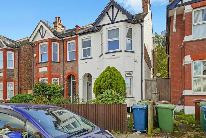 4 Bedroom Flat To Rent In Longley Road, Harrow, HA1