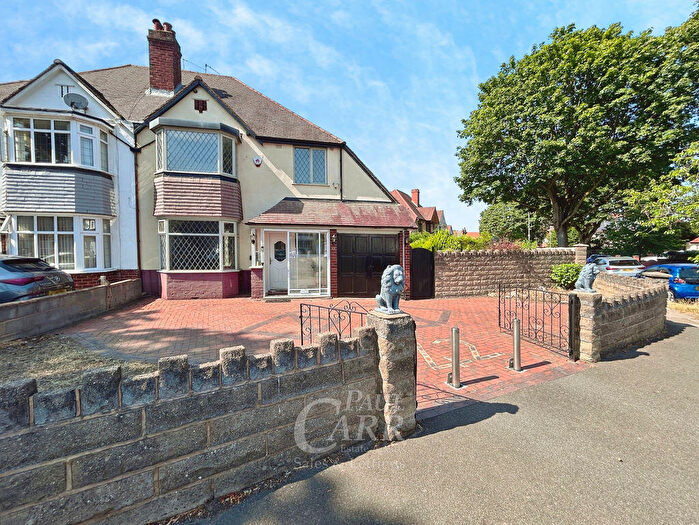 3 Bedroom Semi Detached House For Sale In Wellesbourne Road, Handsworth, Birmingham, B20