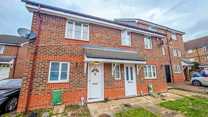 2 Bedroom House To Rent In Redbourne Drive, Thamesmead, London, SE28