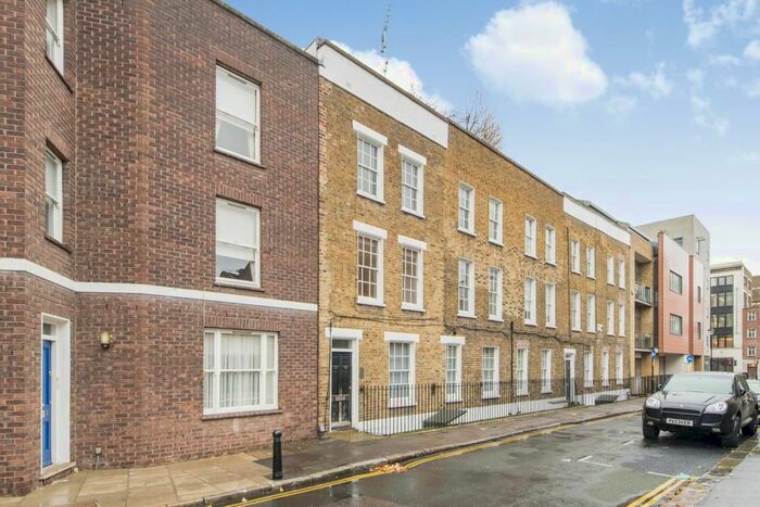 2 Bedroom Flat To Rent In Friend Street, London, EC1V