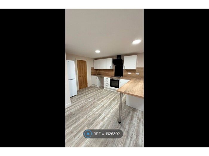 1 Bedroom Flat To Rent In Parliament Street, Sutton-In-Ashfield, NG17