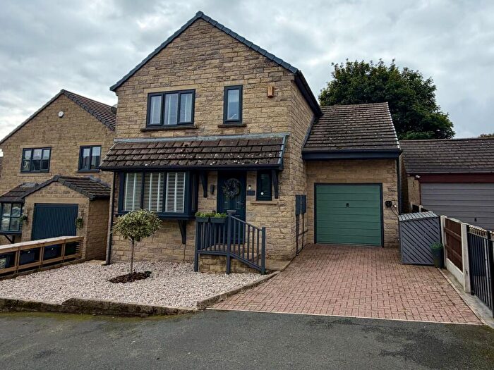 5 Bedroom Detached House For Sale In Oakhall Park, Thornton, Bradford, BD13