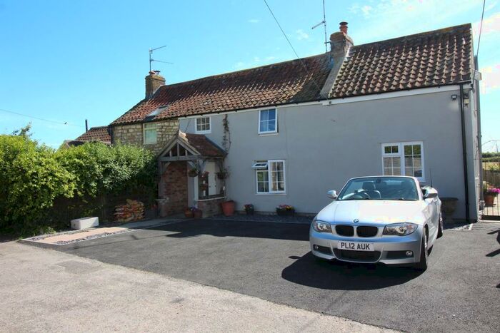 5 Bedroom Cottage For Sale In The Lane, Easter Compton, South Gloucestershire, BS35