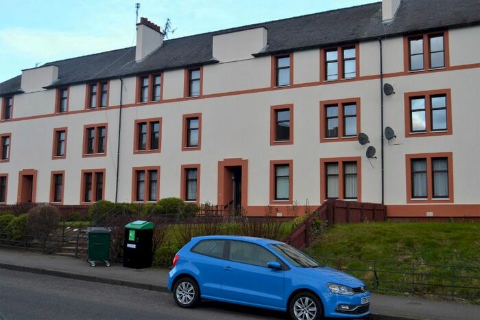 2 Bedroom Flat To Rent In Moncur Crescent, Coldside, Dundee, DD3