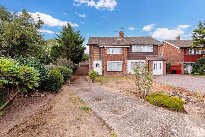 3 Bedroom Semi-Detached House For Sale In Laburnum Grove, Langley, SL3
