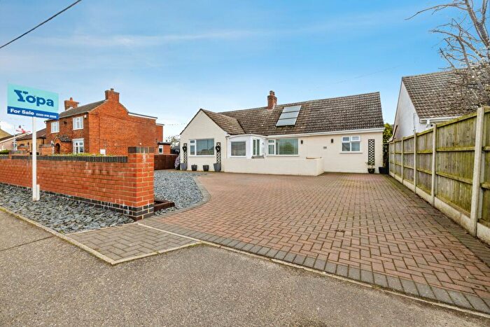 4 Bedroom Bungalow For Sale In Wragby Road, Bardney, LN3