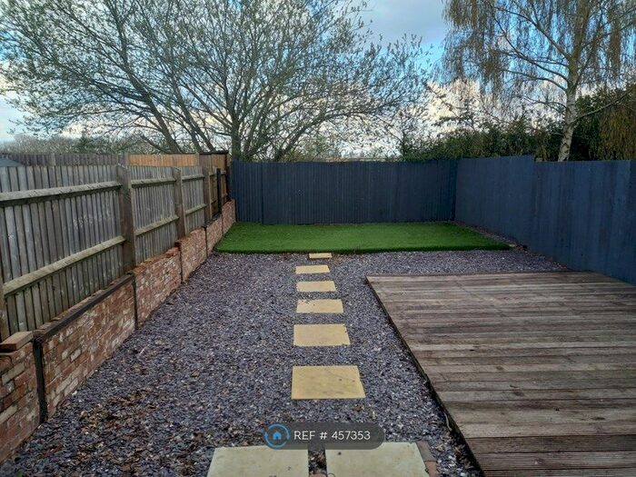 3 Bedroom Terraced House To Rent In Taunton Avenue, Corby, NN18