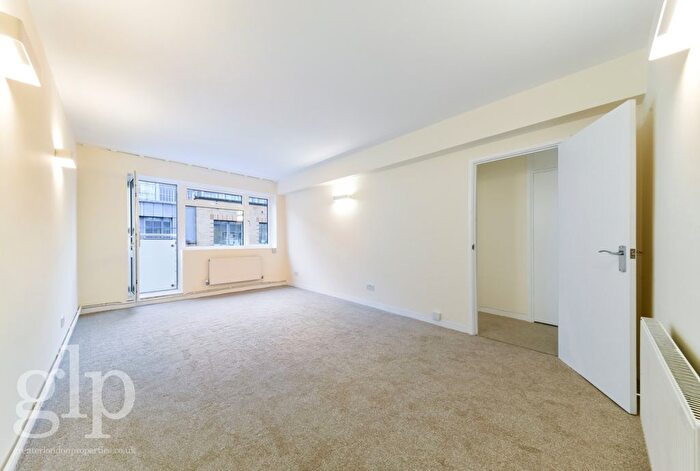 1 Bedroom Flat To Rent In Rokeby House, Lambs Conduit Street, Bloomsbury, WC1N