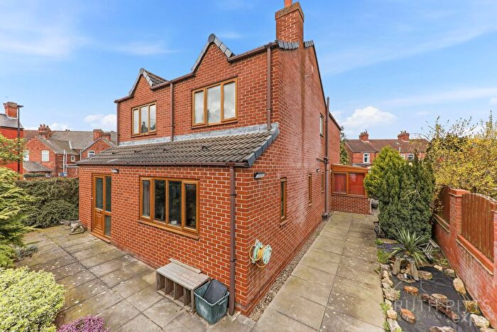 4 Bedroom Detached House For Sale In New Street, Bentley, DN5