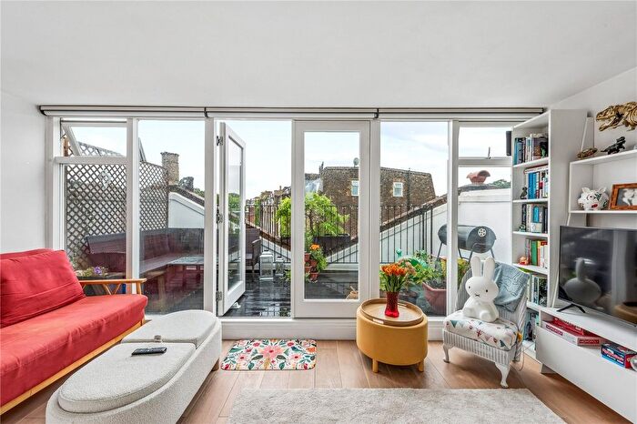 1 Bedroom Flat For Sale In Caledonian Road, London, N1