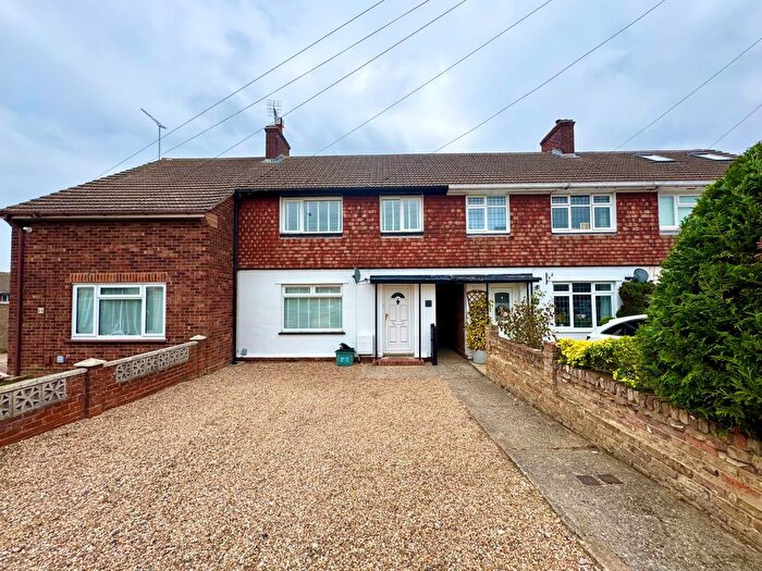 3 Bedroom Terraced House To Rent In Pyms Road, Chelmsford, Essex, CM2