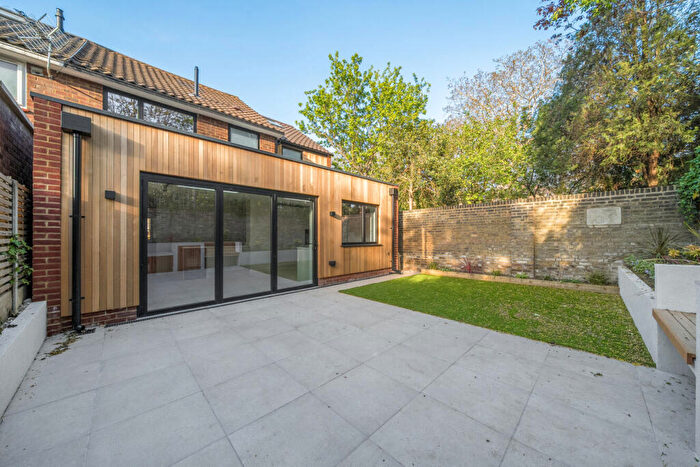 4 Bedroom House For Sale In Tremaine Close, Brockley, London, SE4